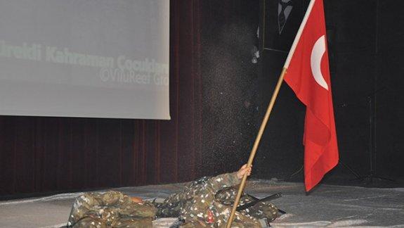 12 Mart İstiklal Marşının Kabulü ve Mehmet Akif Ersoyu Anma Günü Proğramı Yapıldı 